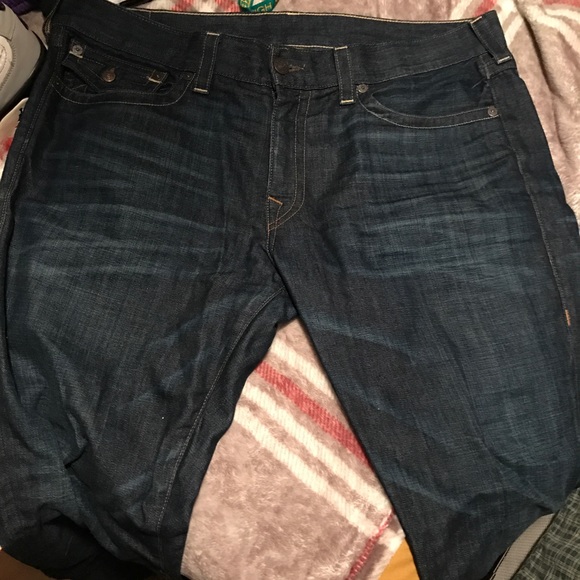 2 Pairs of True Religion Jeans - Picture 4 of 6